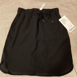 Lululemon “on the fly” skirt